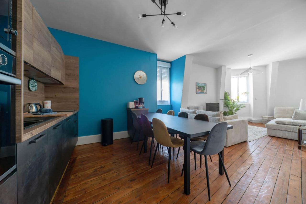 Le 482 - Grand Appartement Design & Confort - 4 Chambres 维琪 外观 照片