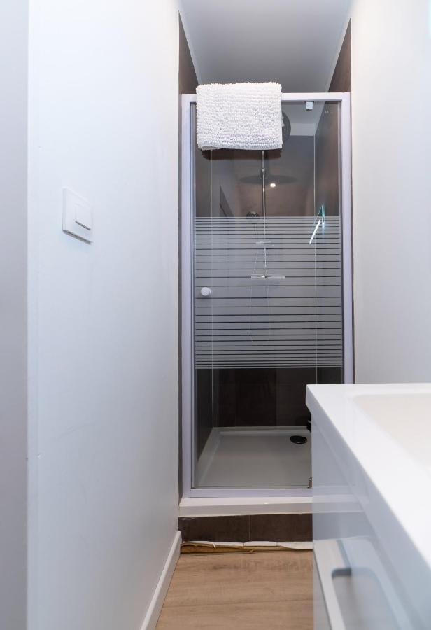 Le 482 - Grand Appartement Design & Confort - 4 Chambres 维琪 外观 照片